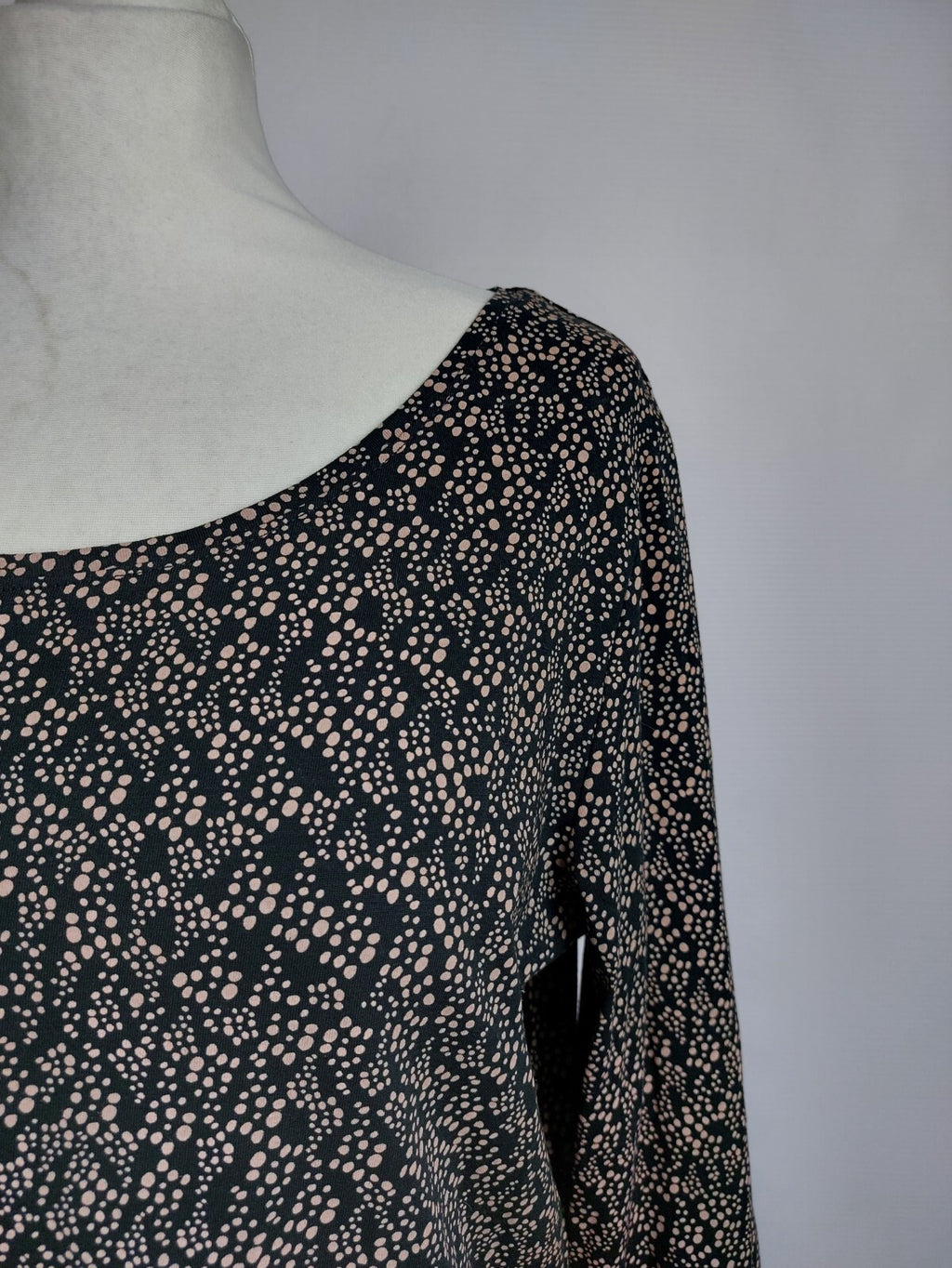 EK3755 Damen Shirt von Esprit, schwarz/rosa gepunktet, Gr. L1