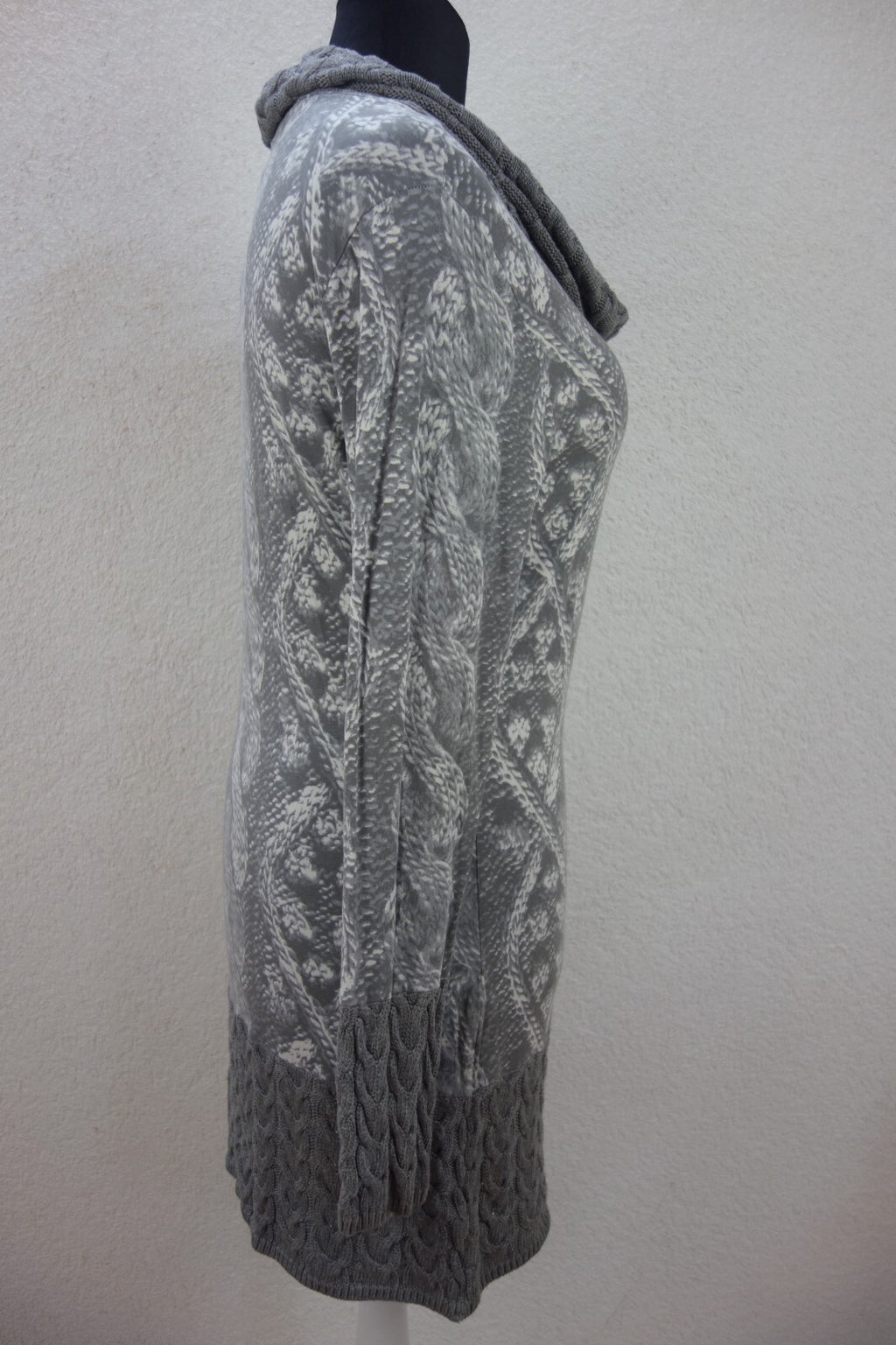 EK1918 Damen Kleid von Mills, grau/weiß, Gr. 422