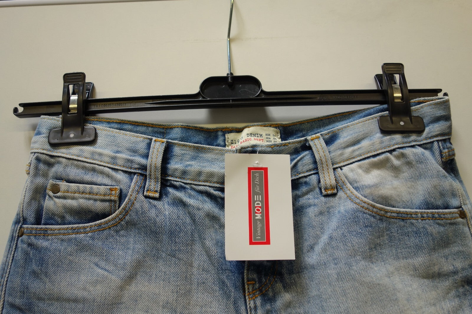 EK2058 Damen Shorts von Zara, Gr. 361
