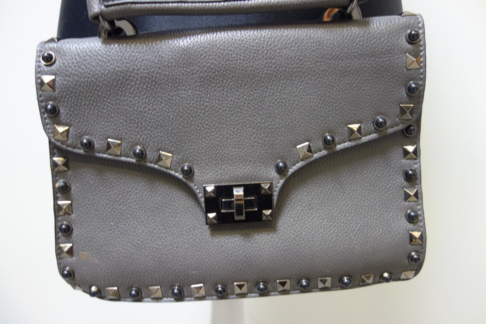 EK1884 Damen Tasche zum umhängen in grau1