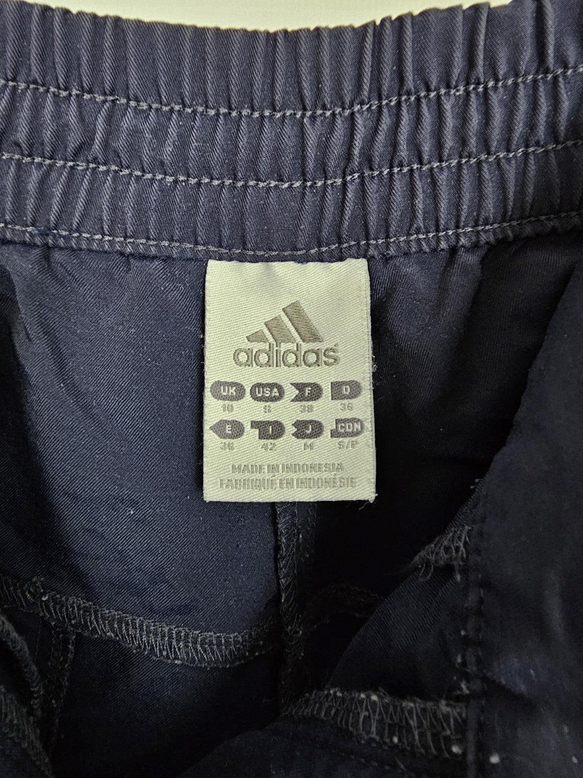 EK8220 Damen Shorts von Adidas, Dunkelblau, Gr. 363