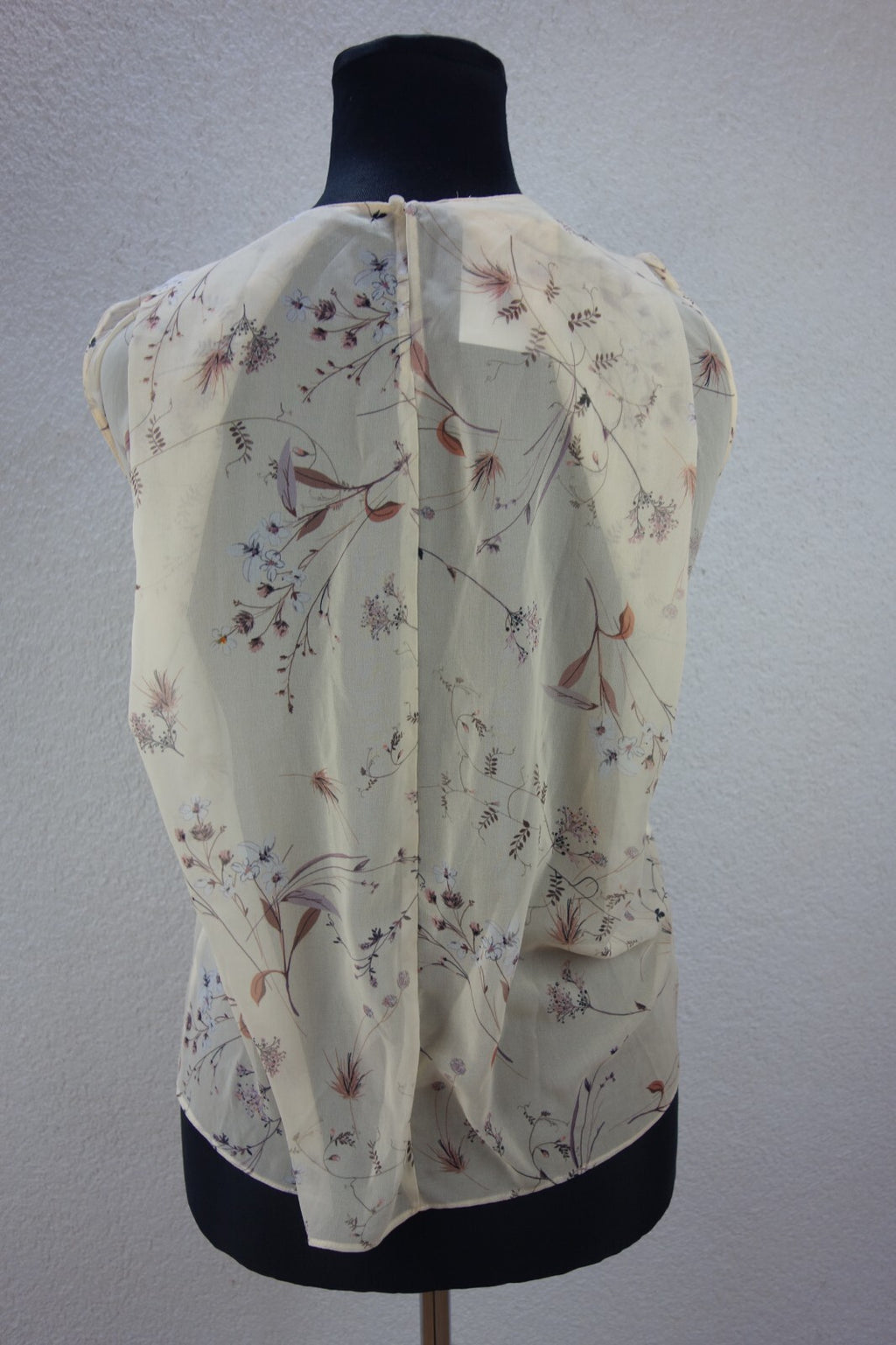 EK3255 Damen Bluse von Mango, beige mit Blumen, Gr. S3