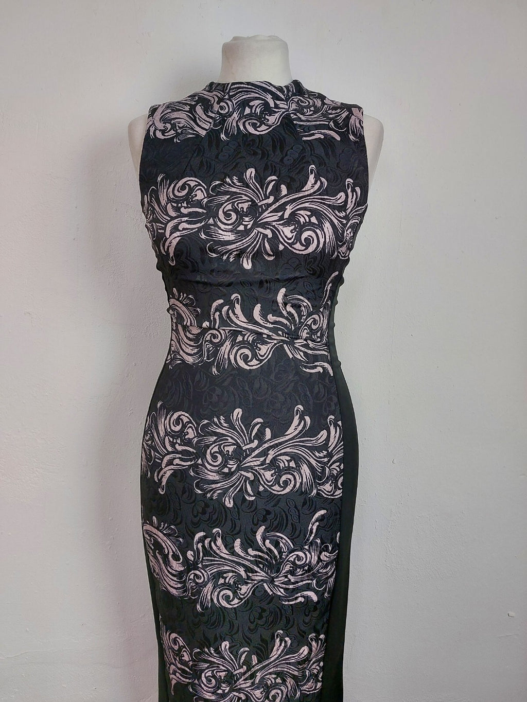 EK1373 Damen Kleid von H&M, schwarz mit Muster, Gr. 360