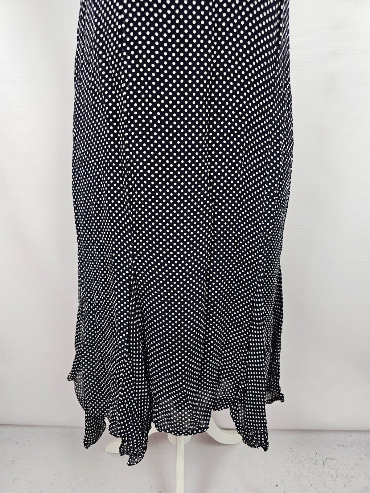 EK5345 Gepunktetes Kleid von Vedat für Damen, Gr. 483