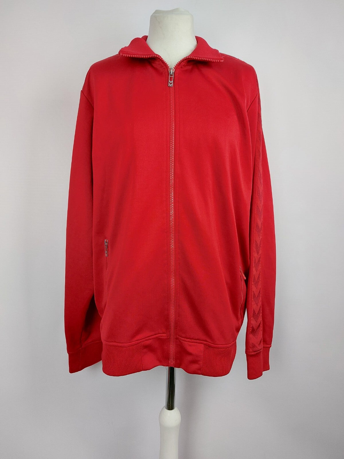 EK4555 Rote Sportjacke für Damen von Hummel, Gr. XL0