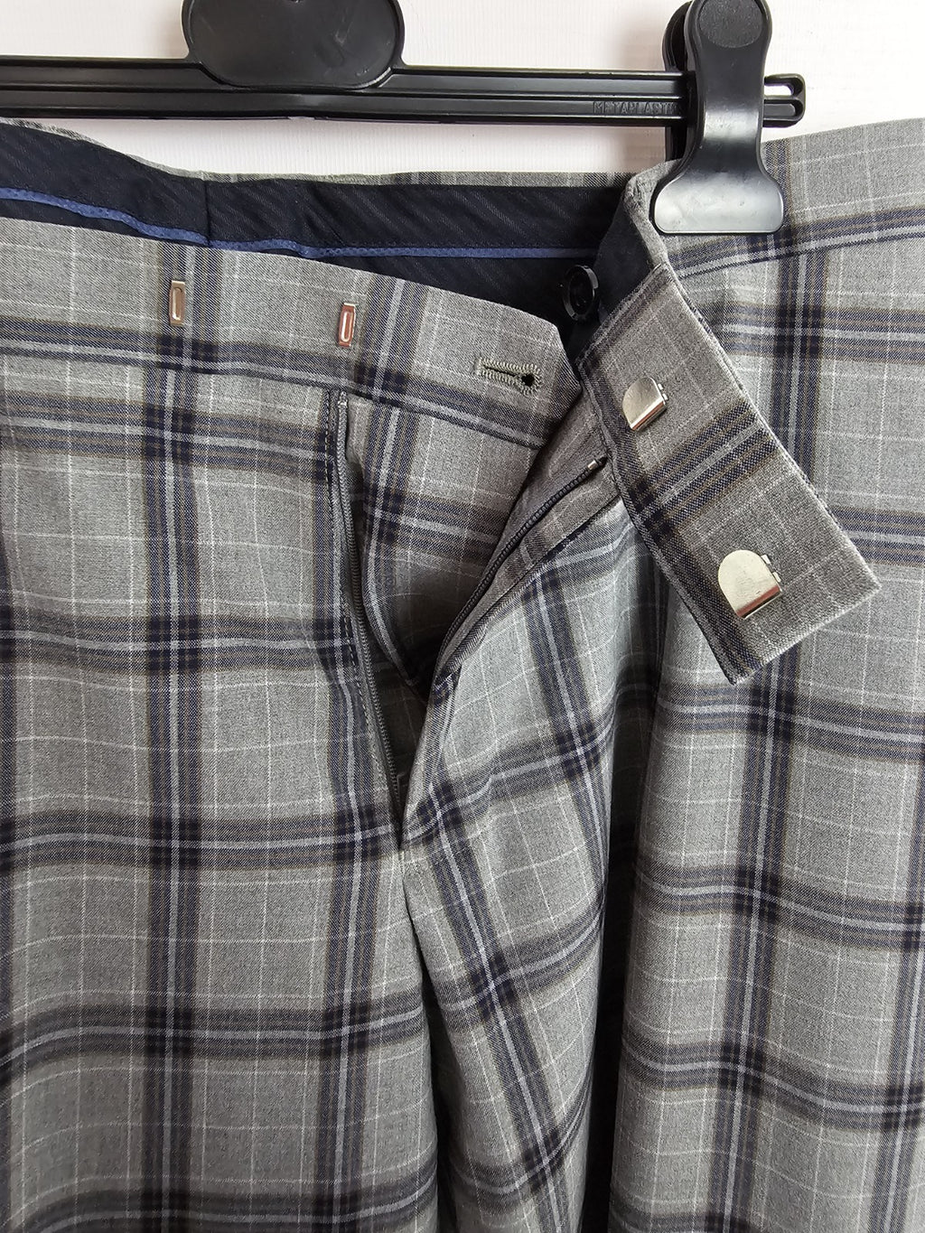 EK9167 Herren Anzugshose von Mcneal, Grau, Gr. 262