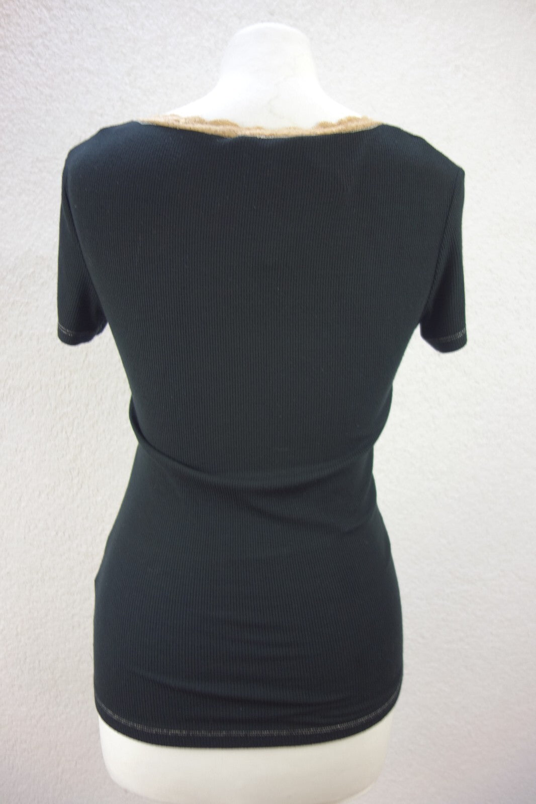 EK4078 Damen T-Shirt von Hailys, schwarz, M3