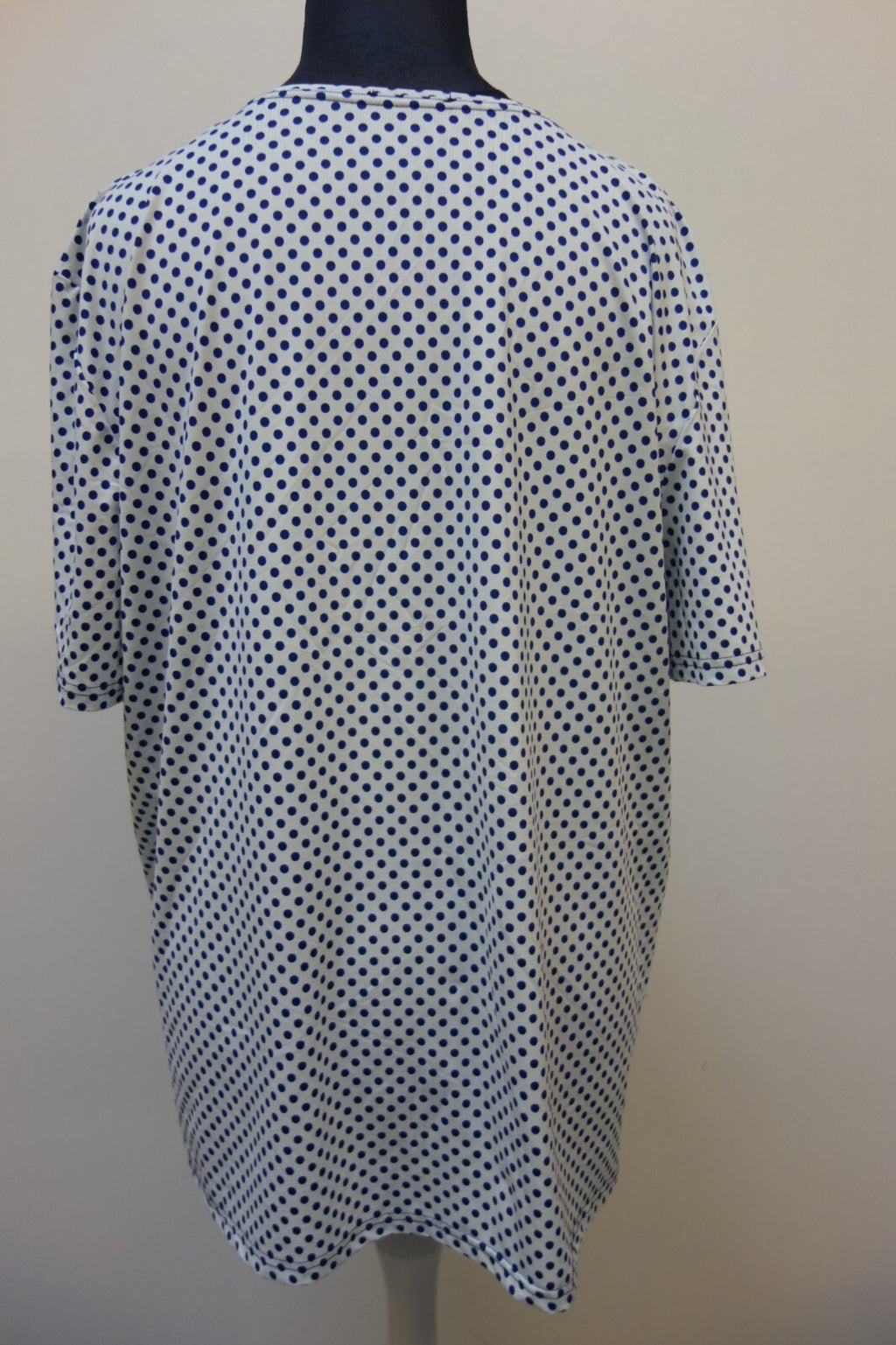 EK3490 Damen T-Shirt, gepunktet, Gr. 4XL4