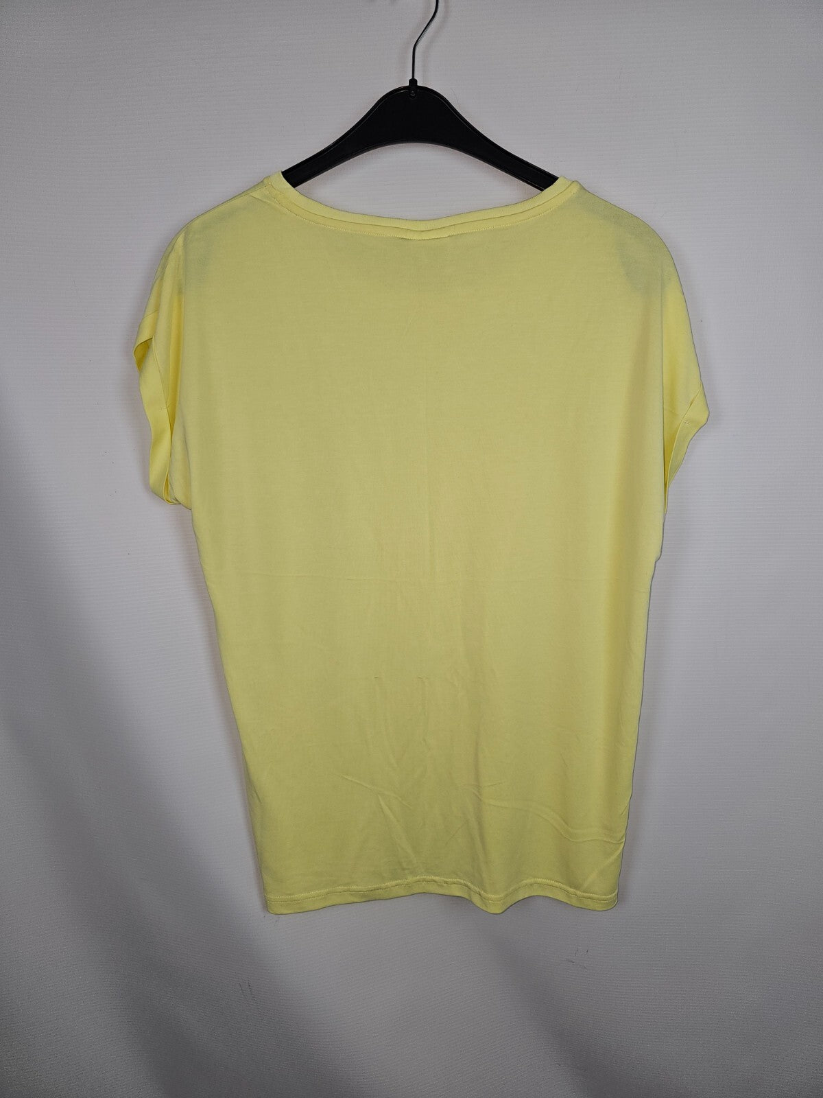EK6394 Damen T-Shirt von Urban Classics, Gelb, Gr.:M3