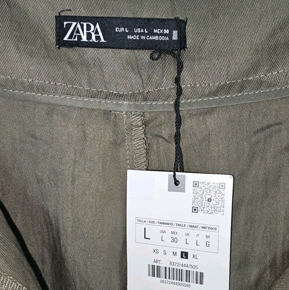 EK8816 Damen Shorts von Zara, grün, Gr.L2