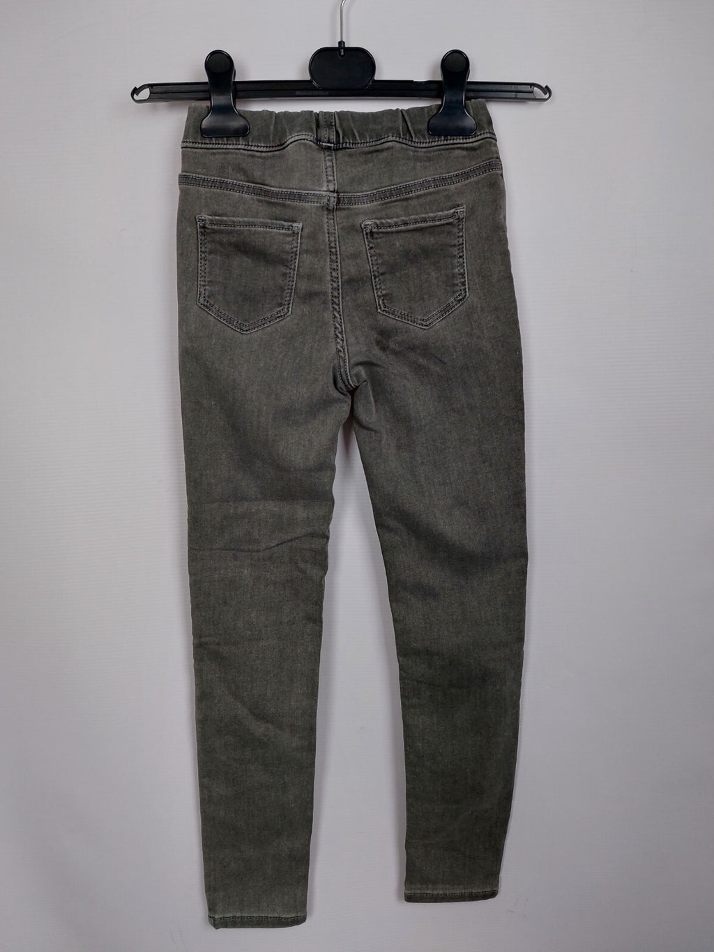EK3911 Mädchen Jeans von H&M, grau, Gr.1343
