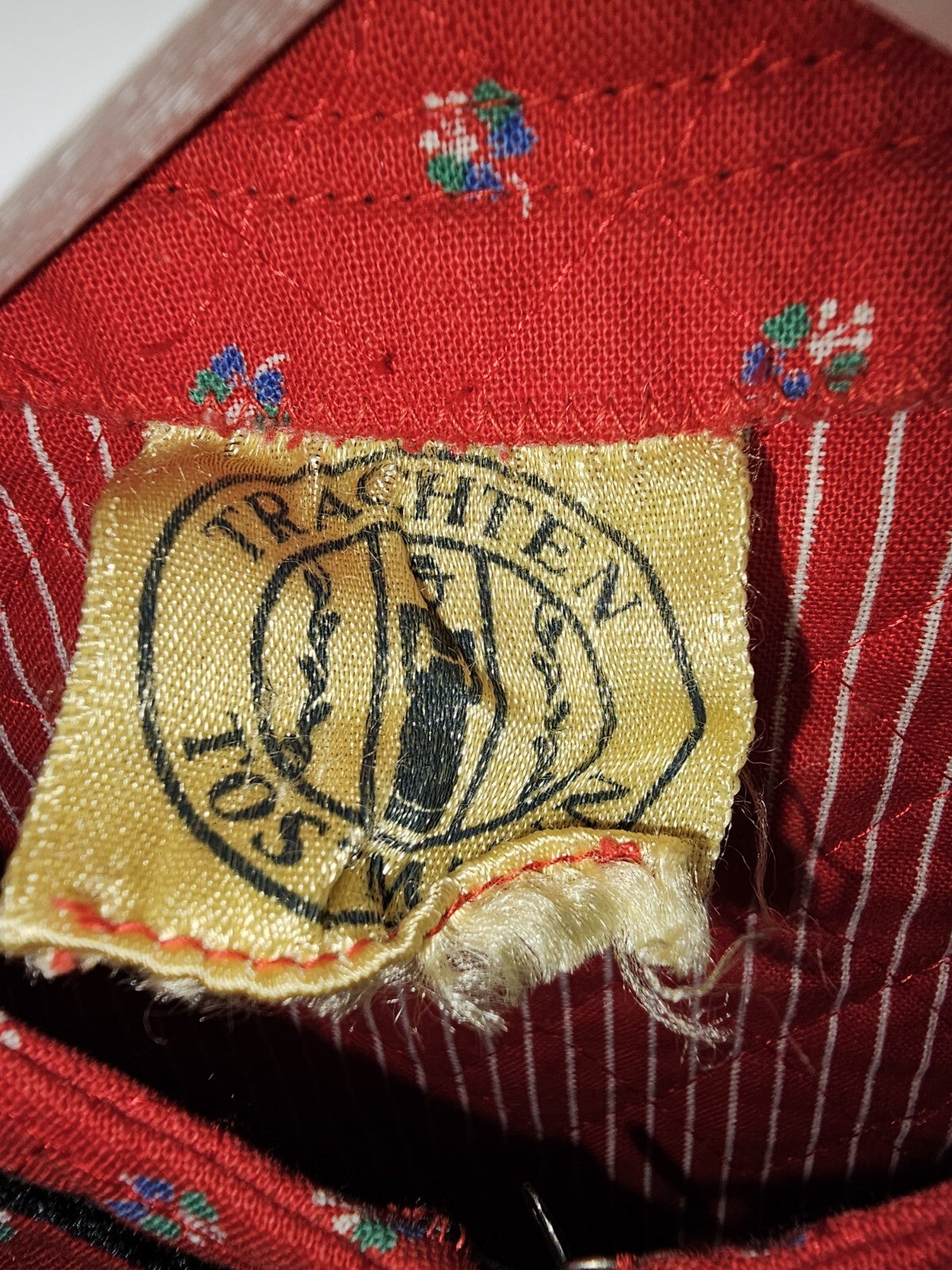 EK6976 Mädchen Trachten Jacke von Trachten Tostmann , Rot, Gr.243