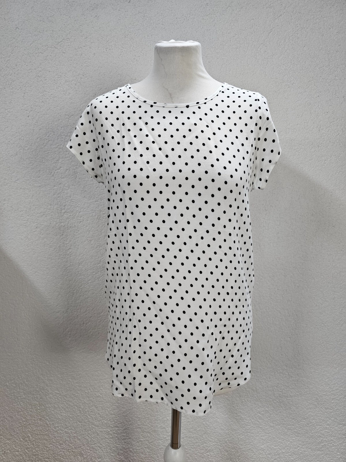 EK6204 Damen T-Shirt von Vero Moda, weiß, schwarz gepunktet, Gr. S0