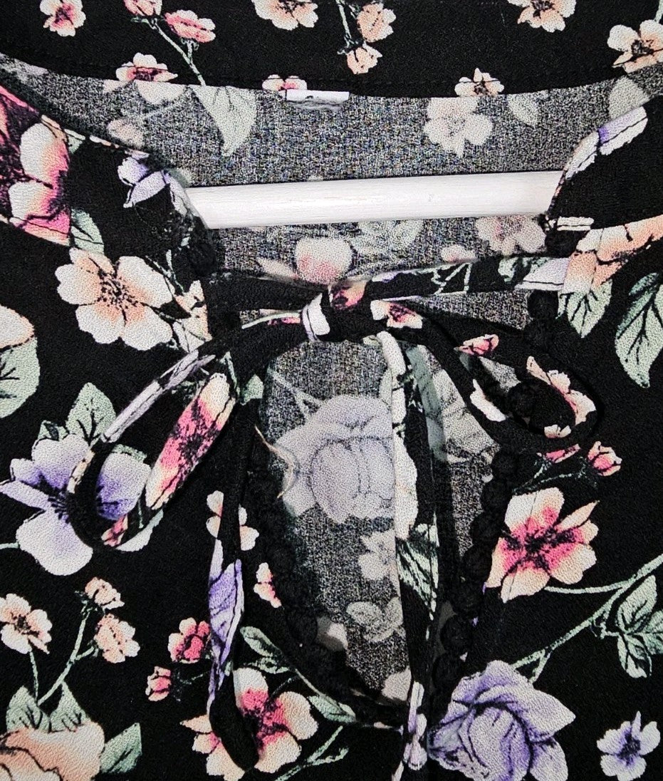 EK10858 Damen Bluse von Takko, schwarz mit Blumenmuster, Gr.361