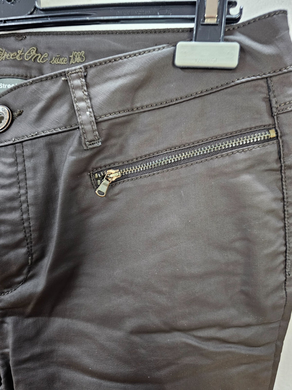 EK6163 Damen Kunstlederhose von Street One, braun, Gr. W323