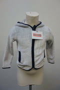 EK1271 Kinder kuschelige Strickjacke von s.Oliver, grau mit Öhrchenkapuze, Gr. 90