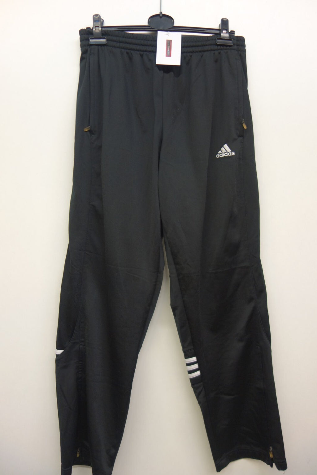 EK2304 Herren Jogginghose von adidas, schwarz, gr. S0