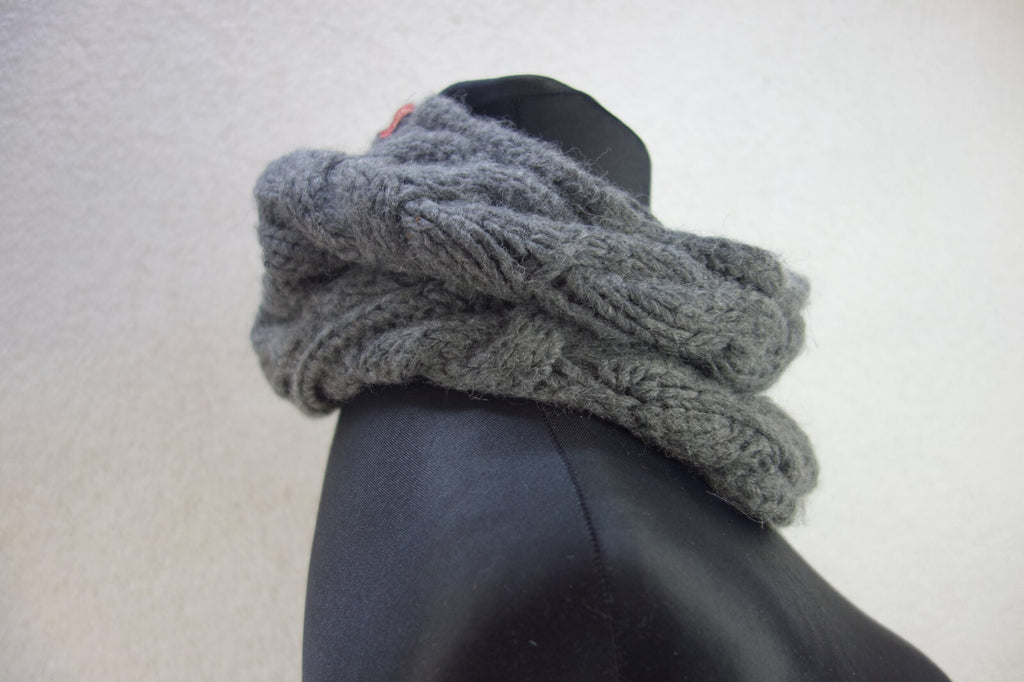 EK1998 Schal von edc, grau2