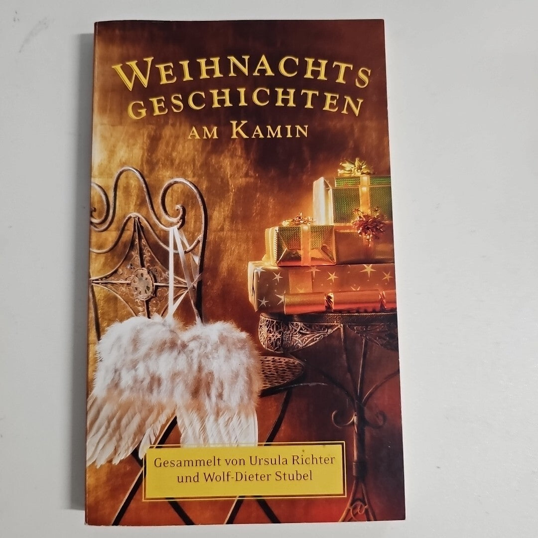 EB1354 Weihnachtsgeschichten am Kamin0