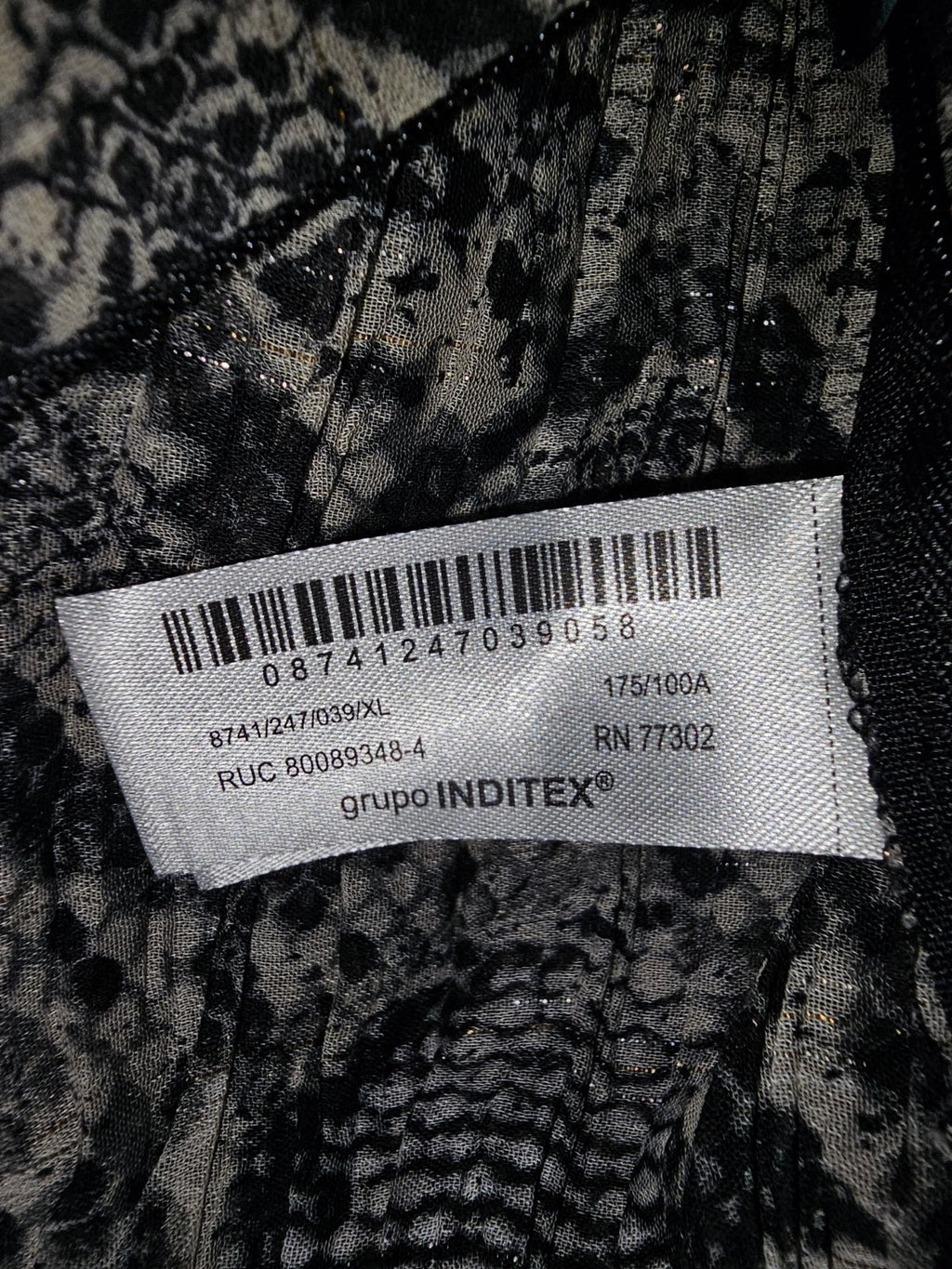 EK8651 Damen Bluse von Zara, Schlangenmuster, Gr.XL3