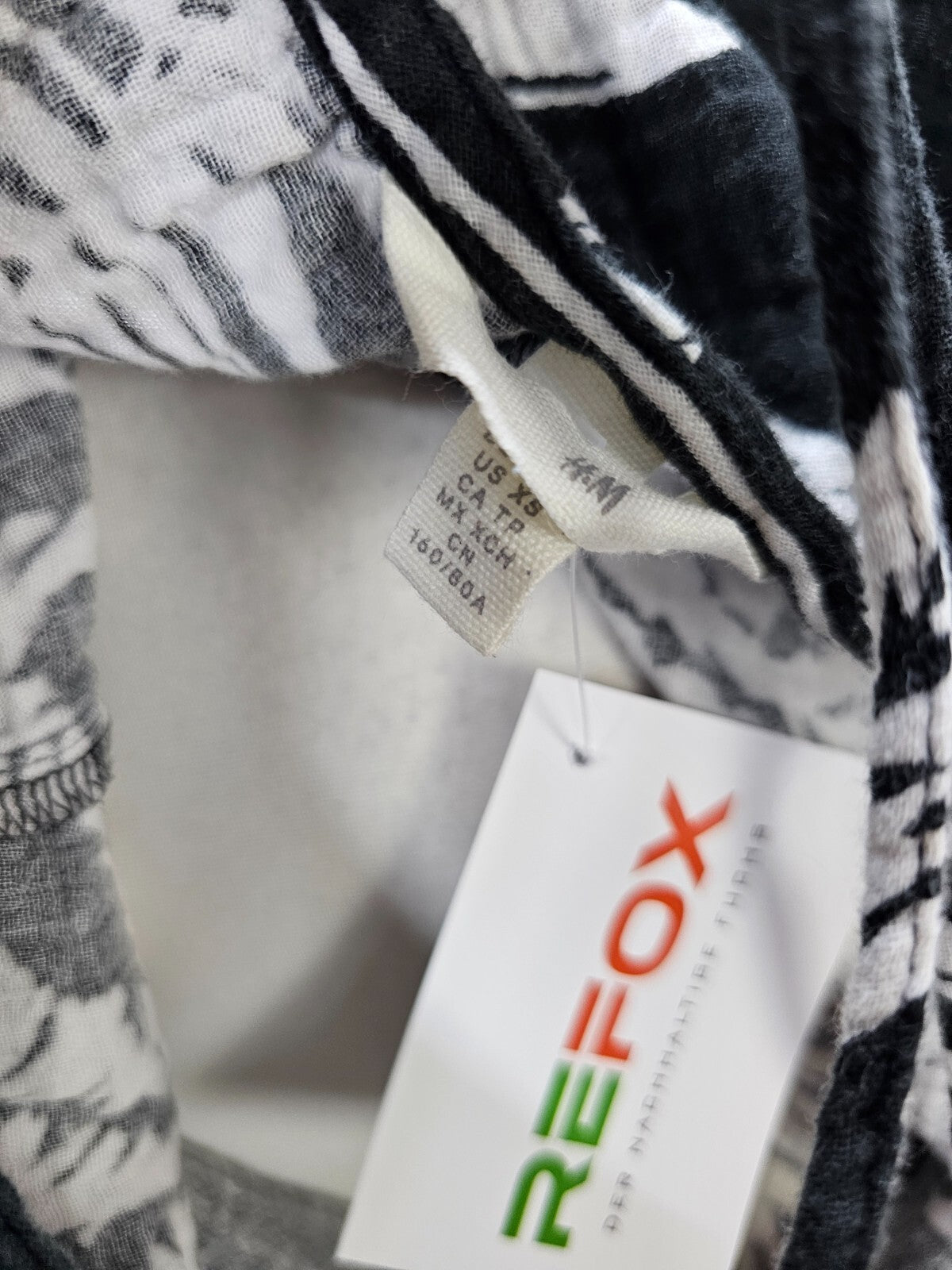 EK6156 Damen Kleid von H&M, schwarz/weiß, Gr. XS6