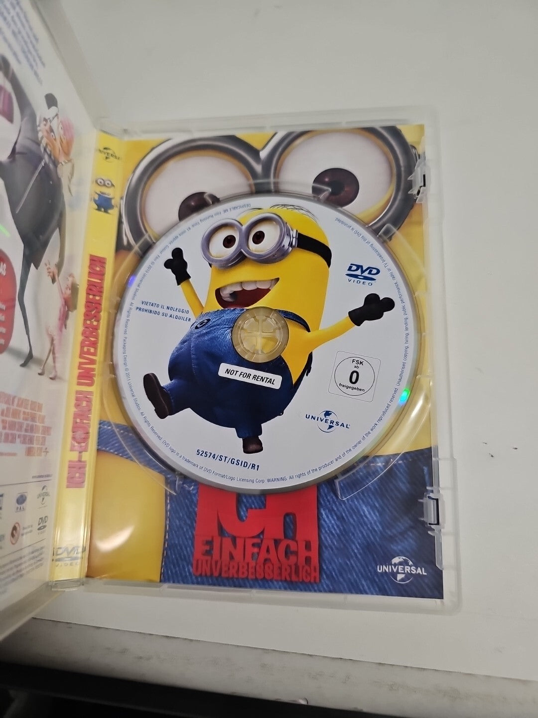 EB1746 ICH - einfach unverbesserlich  DVD1