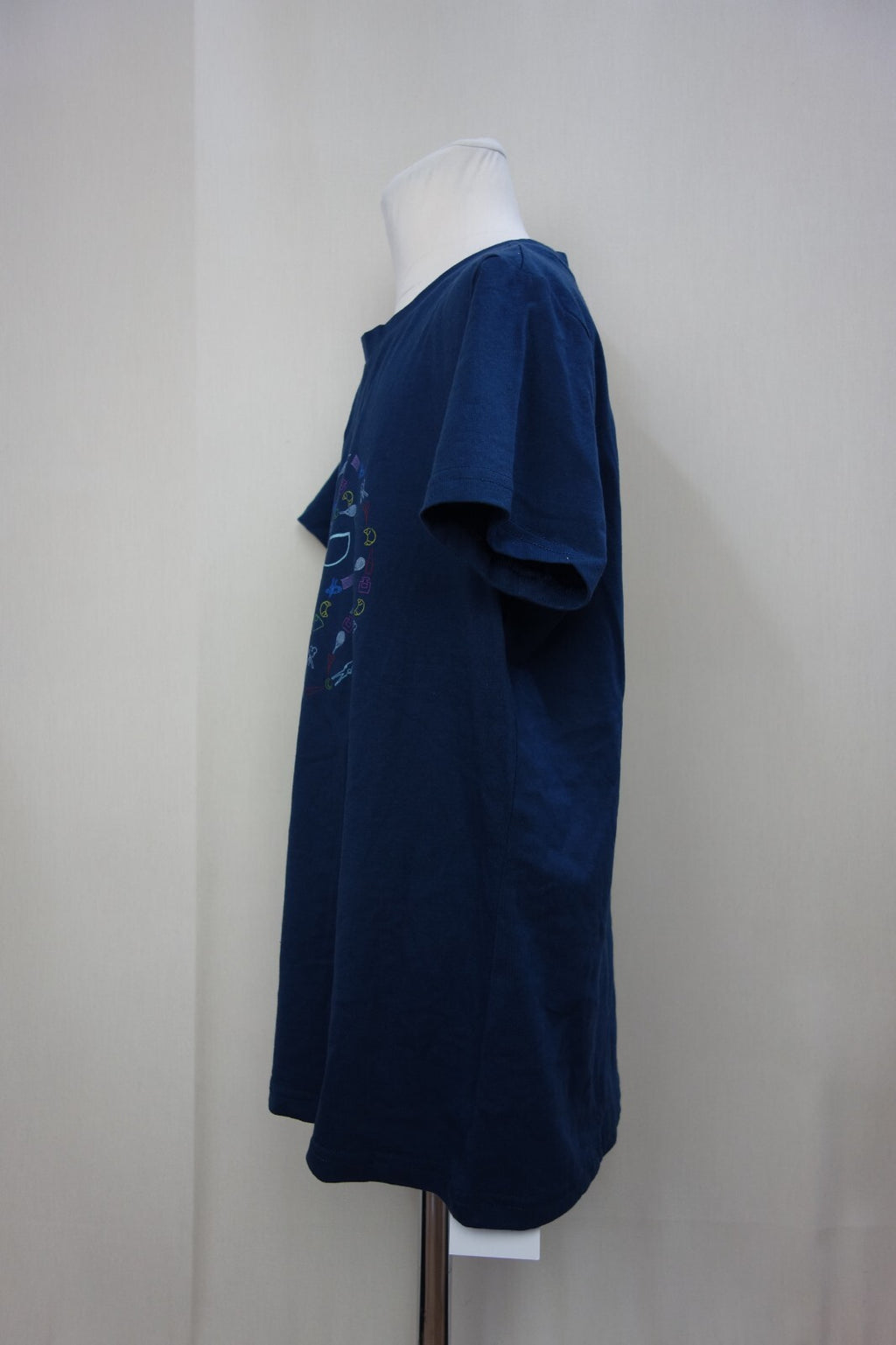 EK0347 Damen T-Shirt von Bidi Badu, dunkelblau mit Aufdruck, Gr. S2