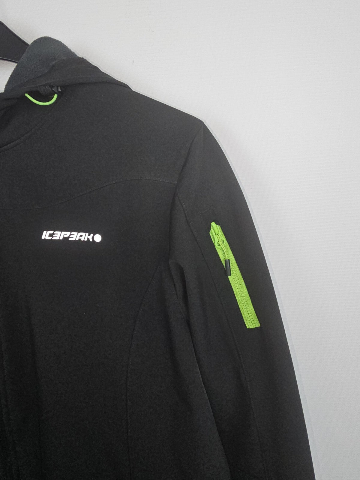 EK5597 Damen  Jacke von Icepeak, Schwarz, Gr. 441