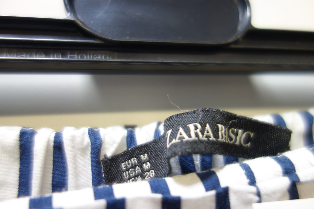 EK0208 Damen Shorts von Zara, gestreift, Gr. M2