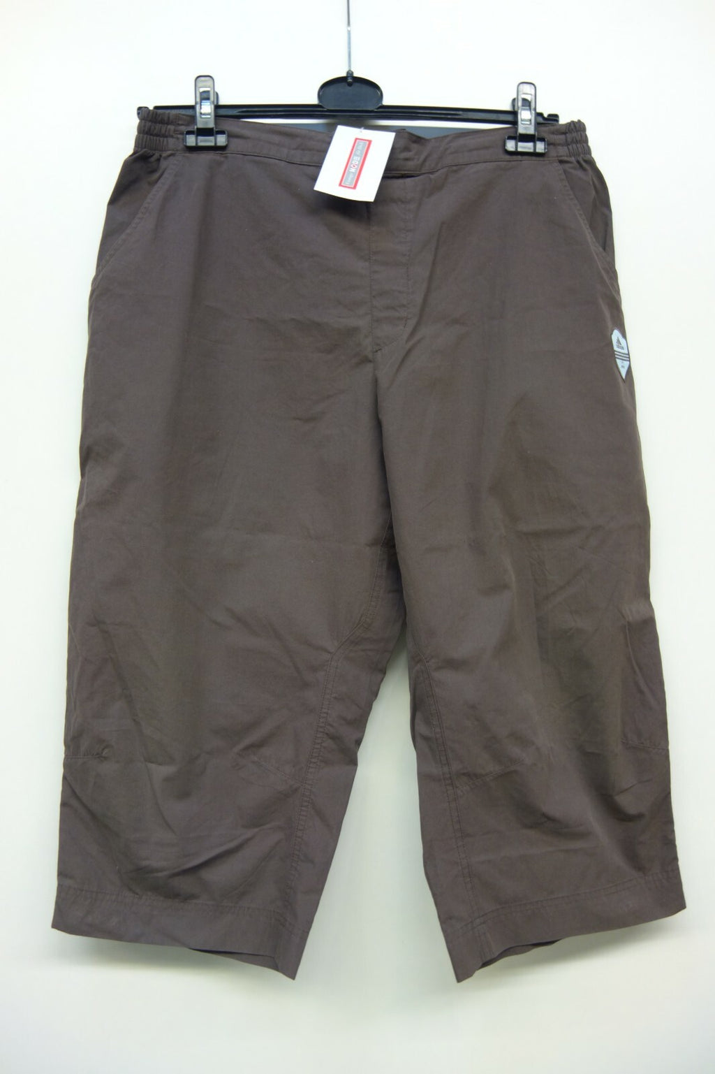EK1101 Herren Hose von adidas, braun, Gr. M0