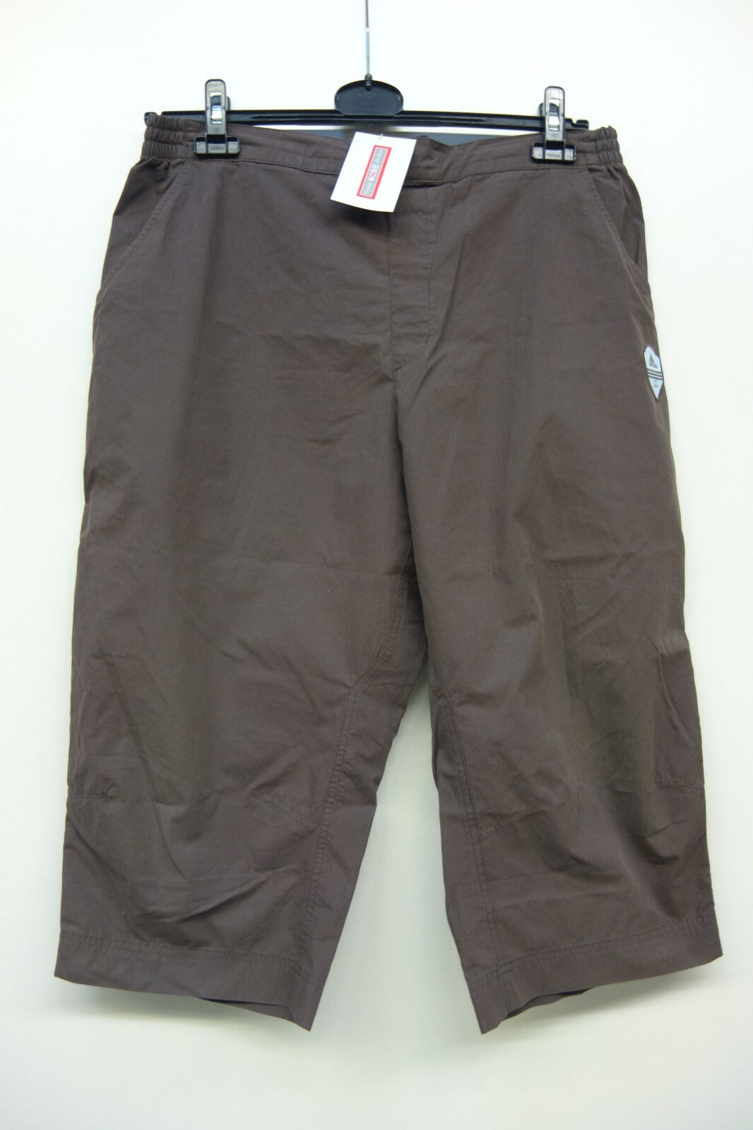 EK1101 Herren Hose von adidas, braun, Gr. M0