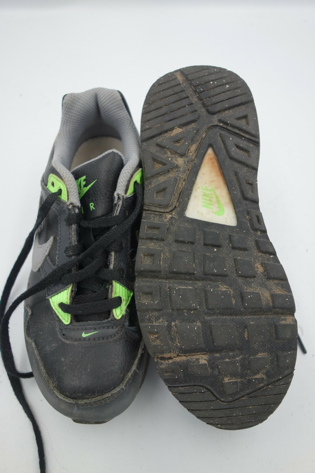 ES0080 Jungen Sneaker von Nike 31,56