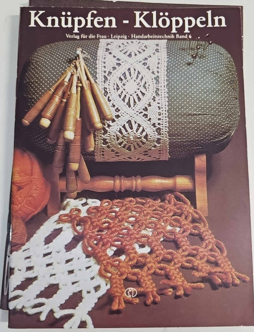 EK2729 Handarbeitstechniken Stricken, Weben, Durchbruch, Häkeln Bunstickerein...14