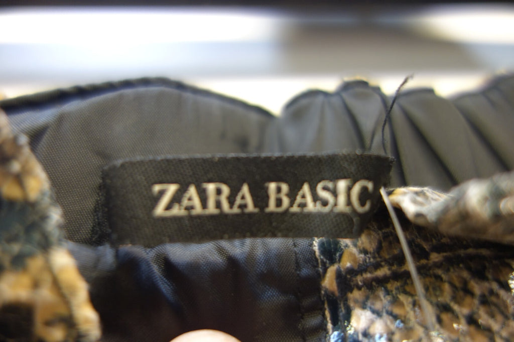 EK2575 Damen Rock von Zara, Schlangenlederoptik, Gr. XS2