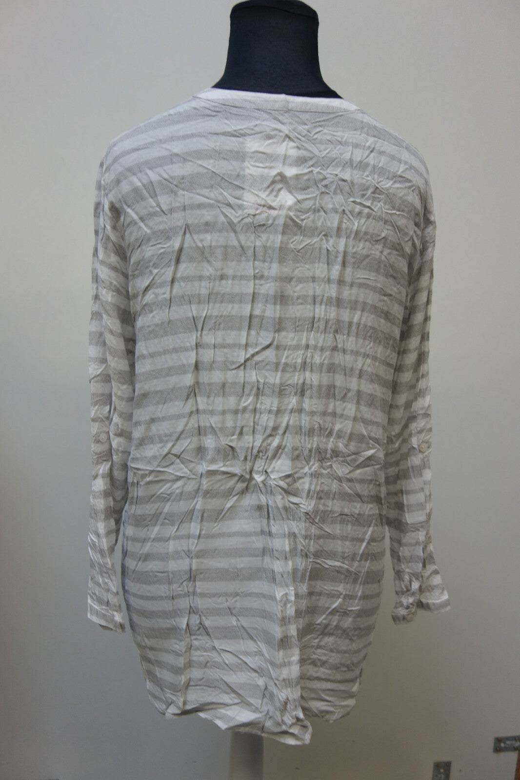 EK1461 Damen Bluse von Sara Lindholm3