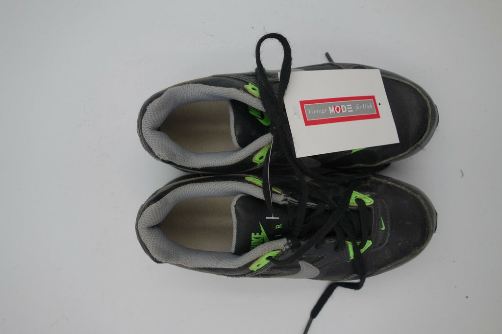 ES0080 Jungen Sneaker von Nike 31,54