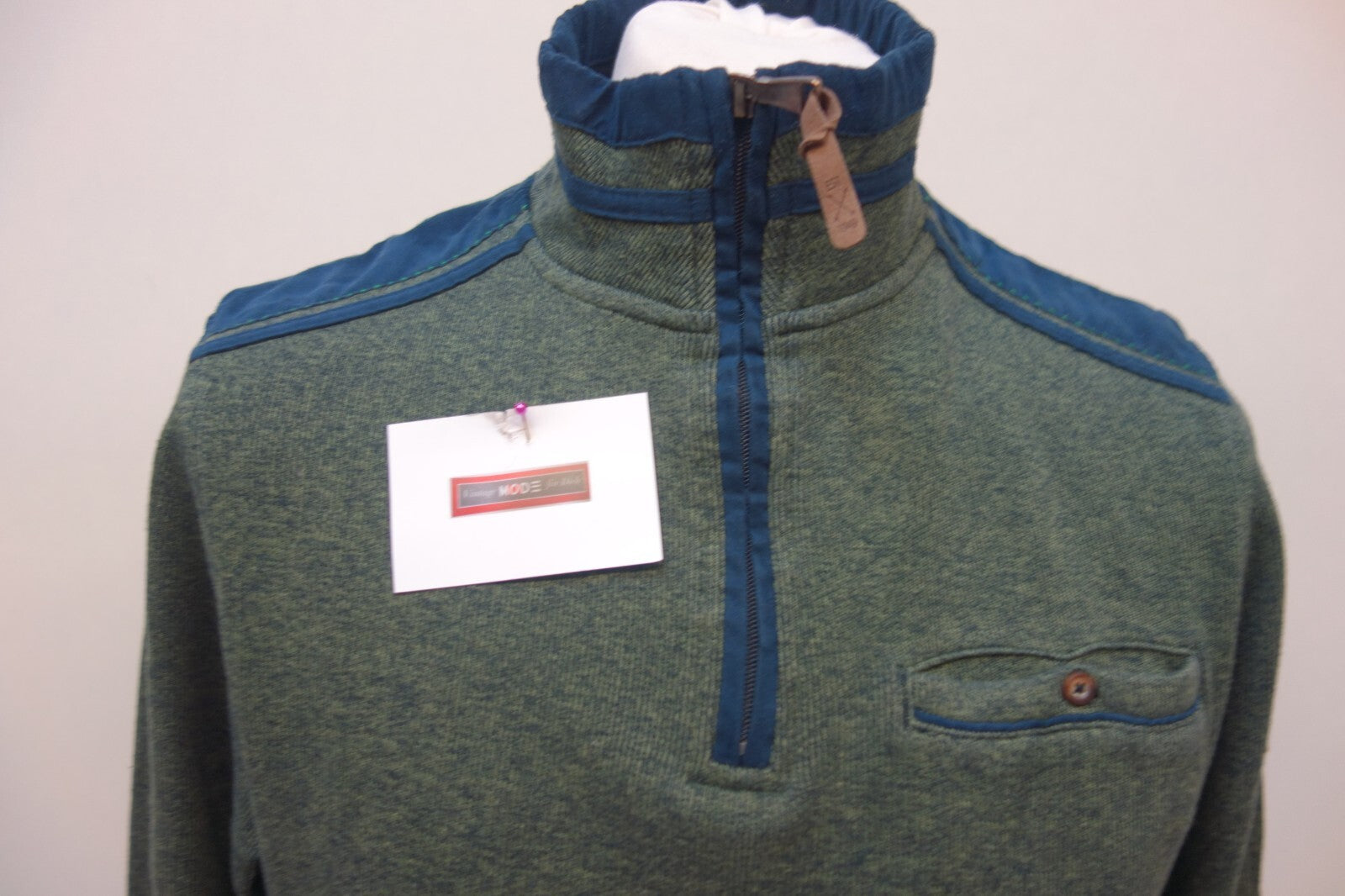 EK2598 Herren Oberteil von A.W. Dunmore Größe 50 grün, blau1