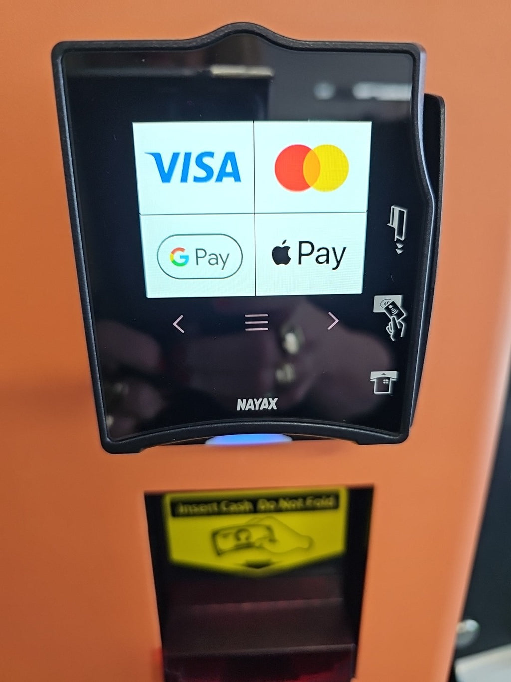 Snack Automat   mit Kartenzahlung Münzwechsler  und  Geldscheinen tolles Design21