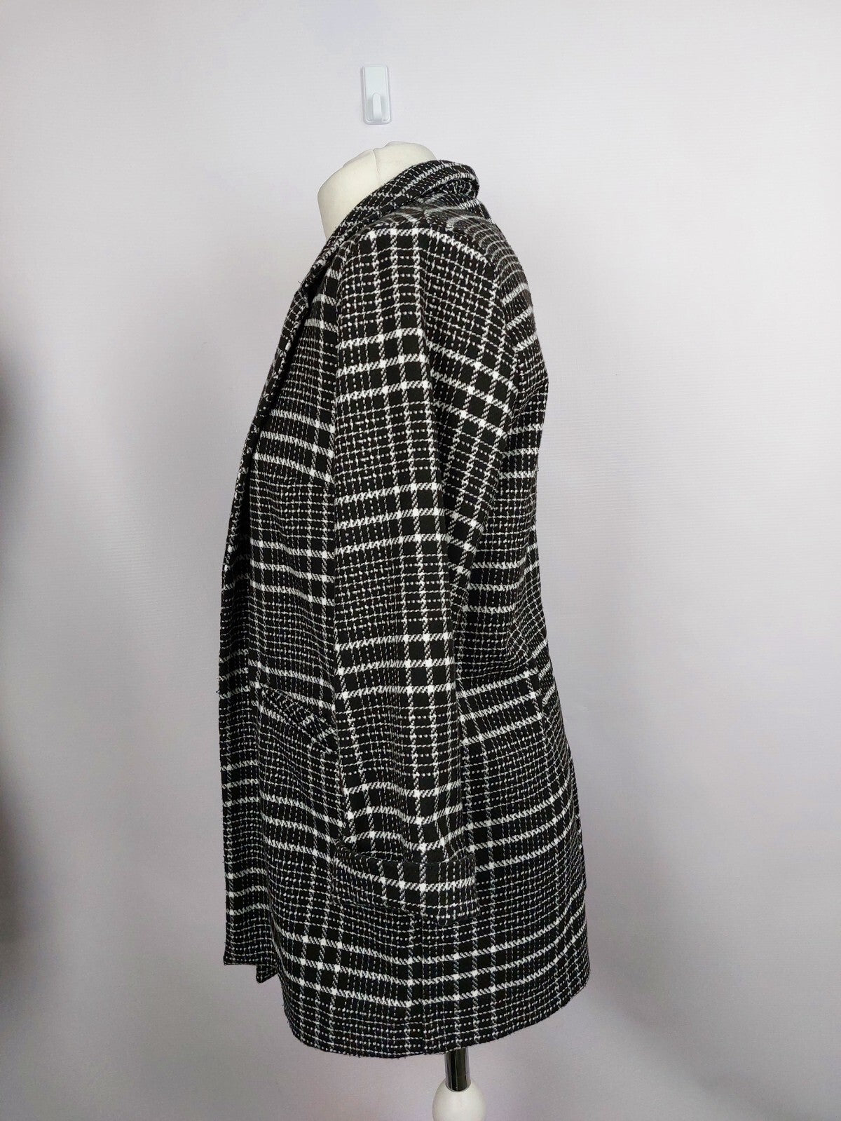 EK3168 Damen Jäckchen von Koton, schwarz/weiß, Gr. 383
