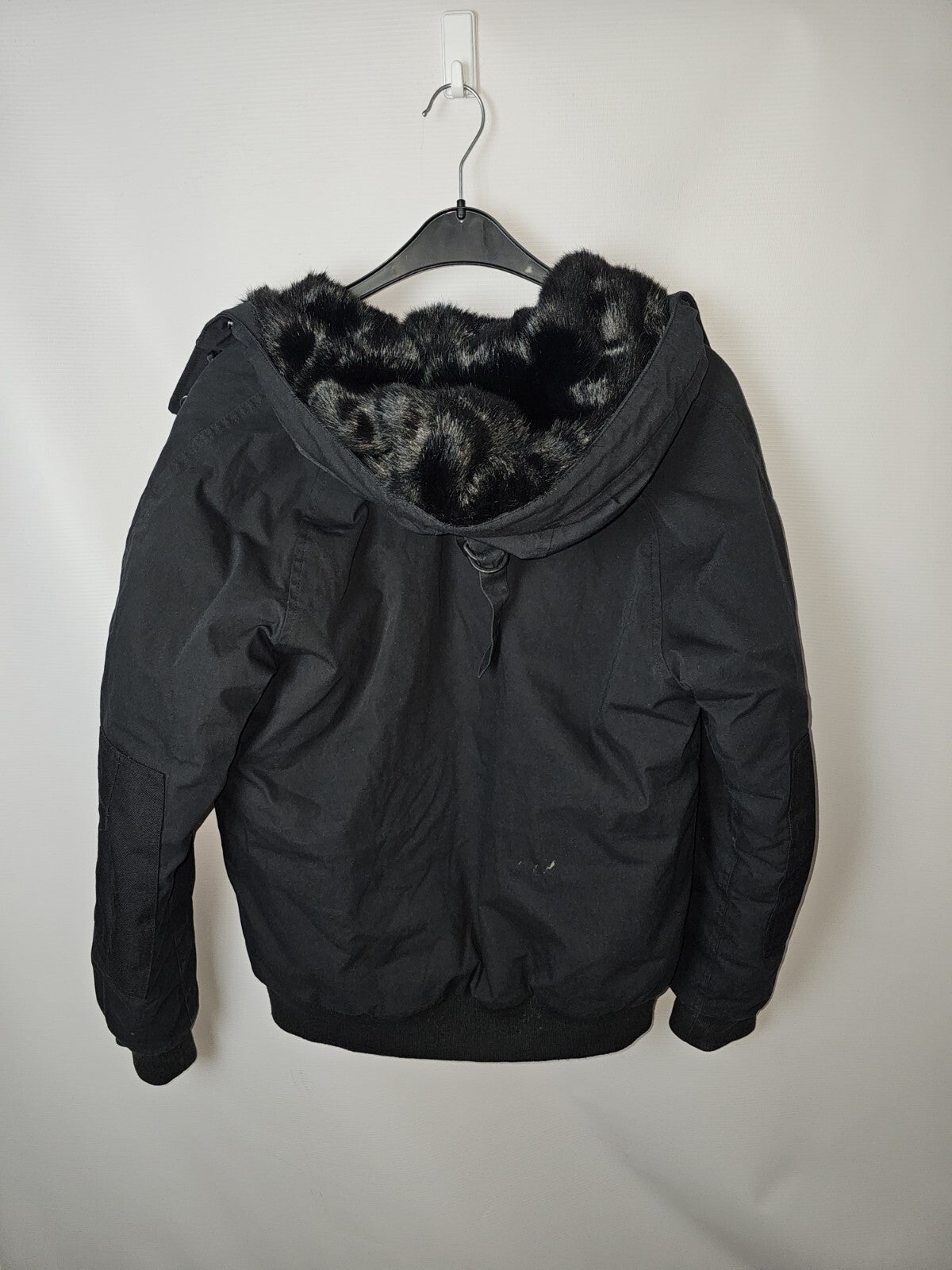 EK6736 Herren Carhartt Kapuzenjacke, Winterjacke in schwarz, Gr. M4