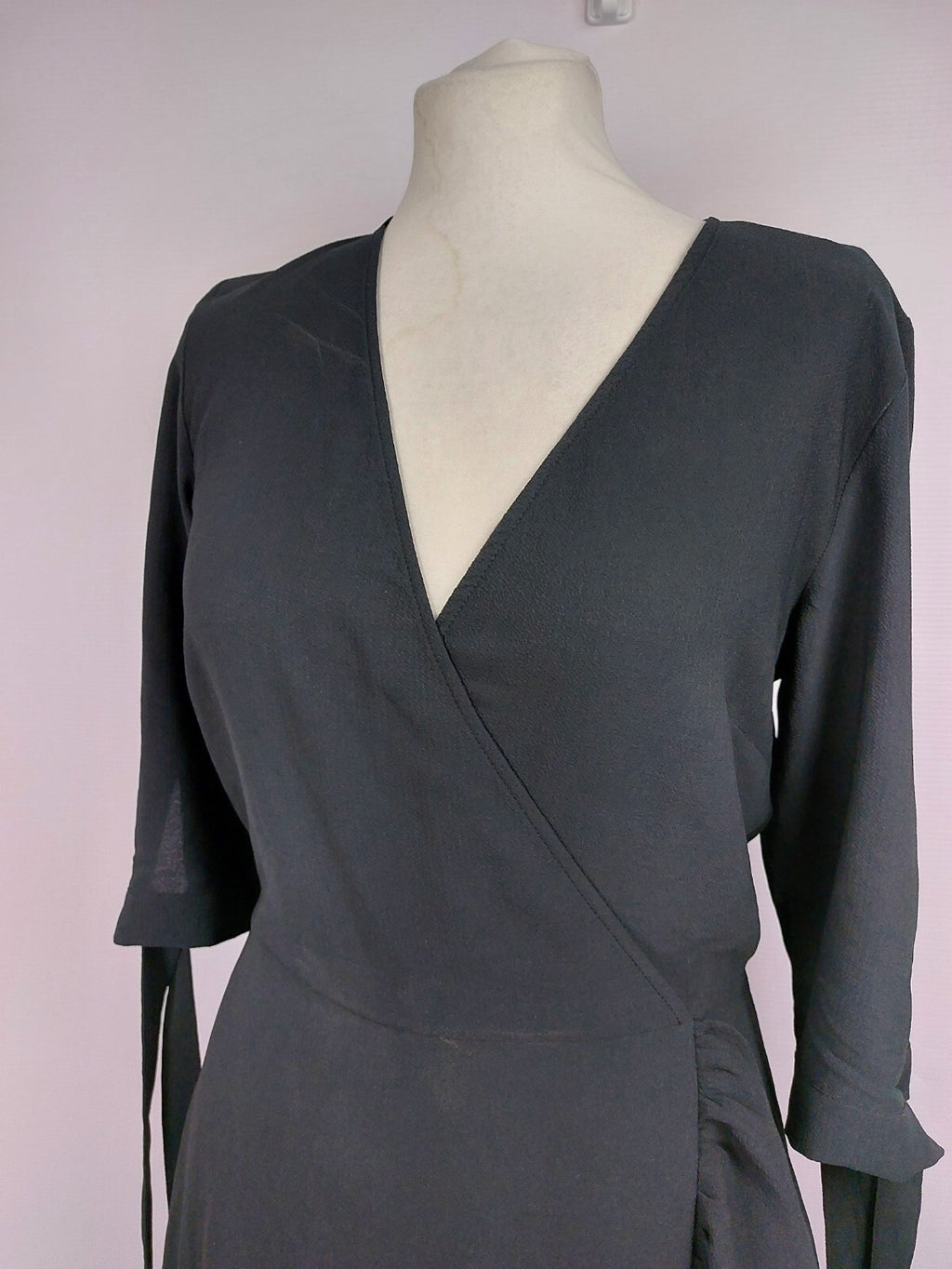 EK1781 Damen Kleid von Divided, schwarz, Gr. 381
