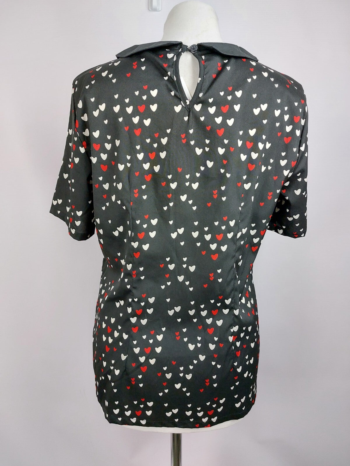 EK4640 Damen Bluse von Laura Kent, schwarz mit Herzchen, Gr. 384