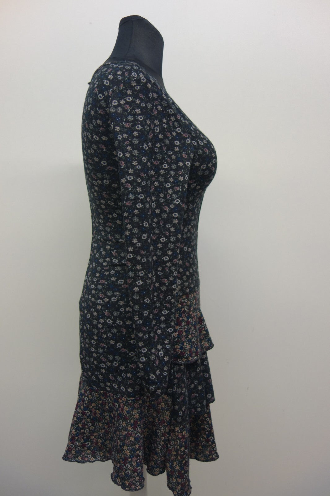 EK2348 Damen Kleid von Apricot, geblümt, Gr. S2