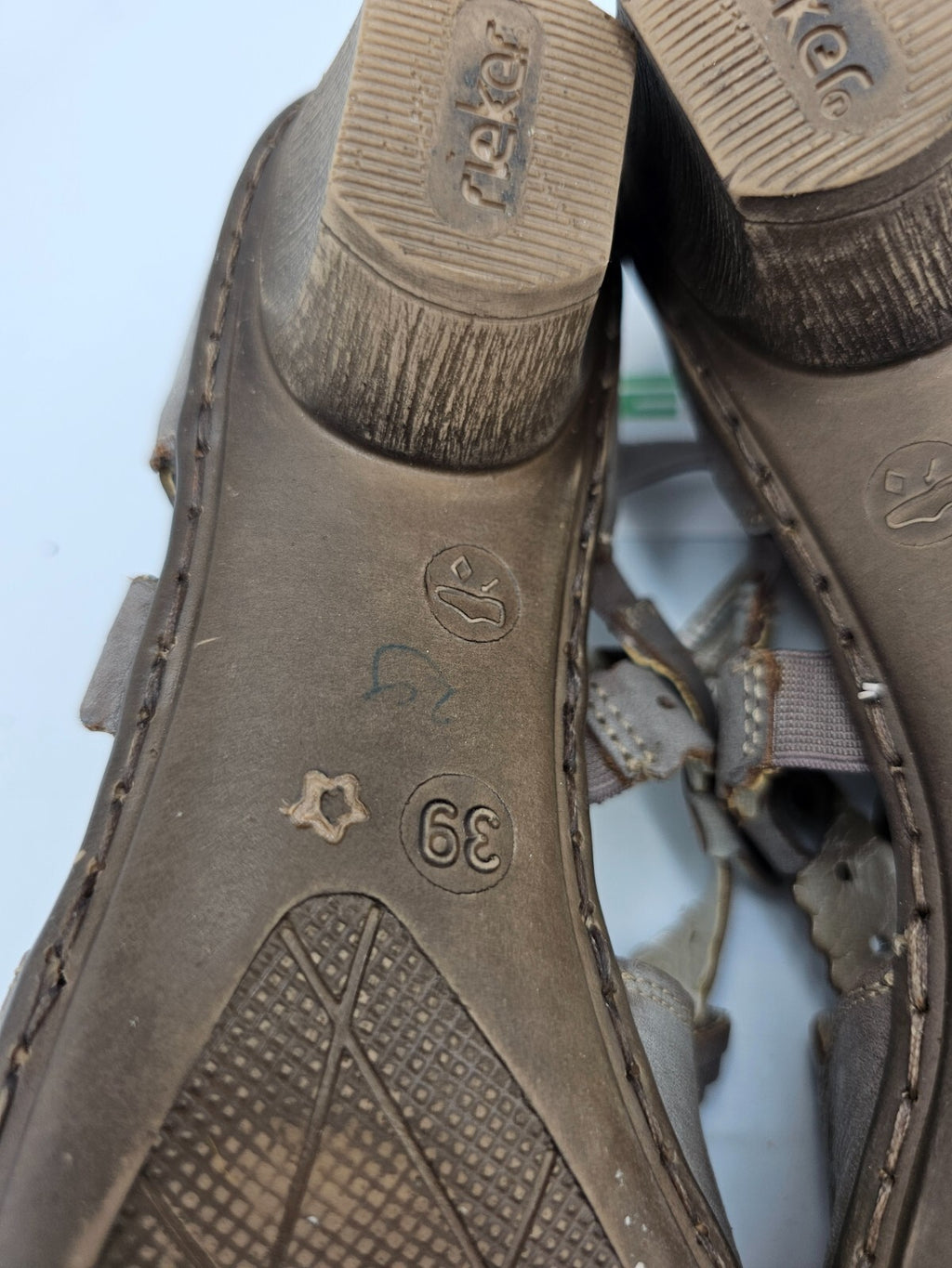 ES0397 Damen Sandaletten von Rieker, grau/braun, Gr. 399