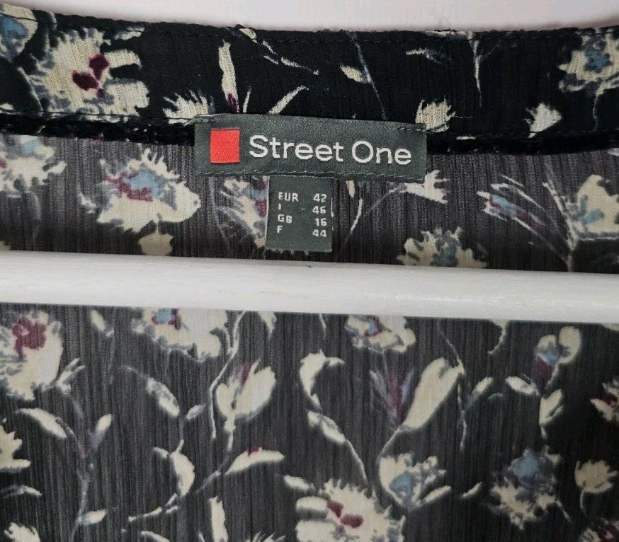EK8992 Damen Bluse von Street One, schwarz mit Blumenmuster, Gr.422