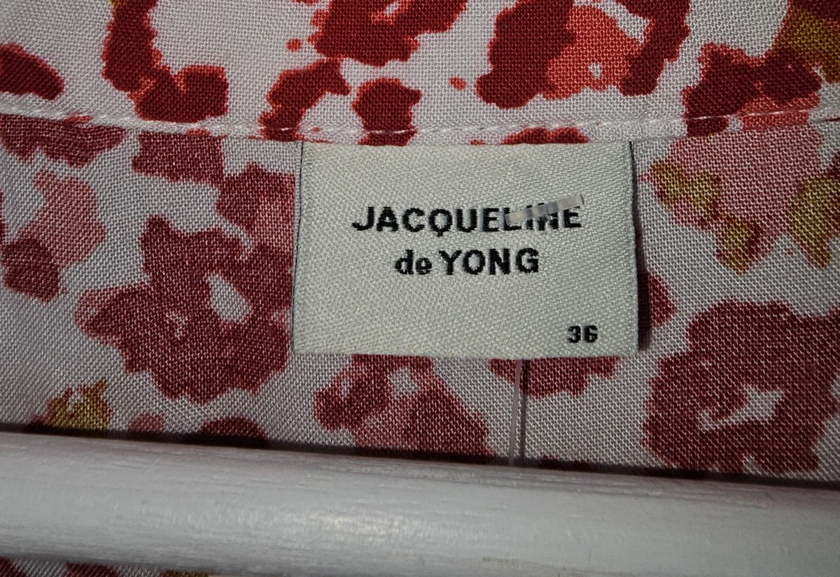 EK7320 Damen Kleid von Jacqueline de Yong, rot-weiß, Leomuster, Gr.362