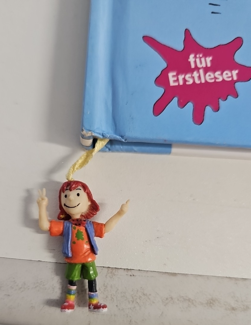 EB2941 Hexe Lilli feiert Geburtstag1