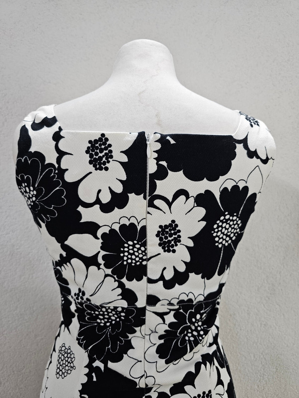 EK6319 Damenkleid von Barisal, weiß-schwarz, Gr.364