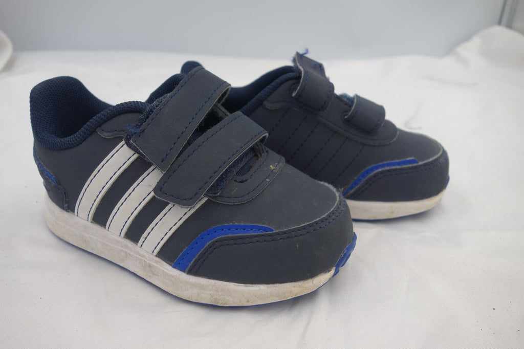 ES0555 Kinder Sneaker von adidas, blau, Gr. 212