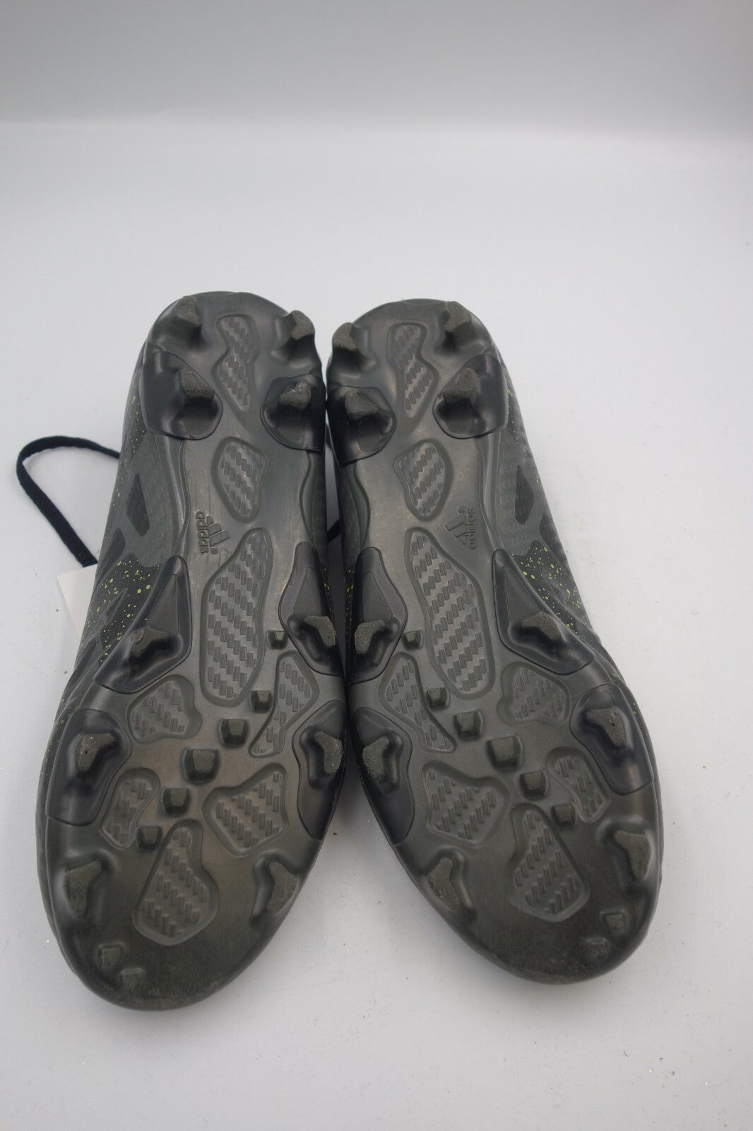 ES0514 Jungen Fußballschuhe von adidas, schwarz, 343